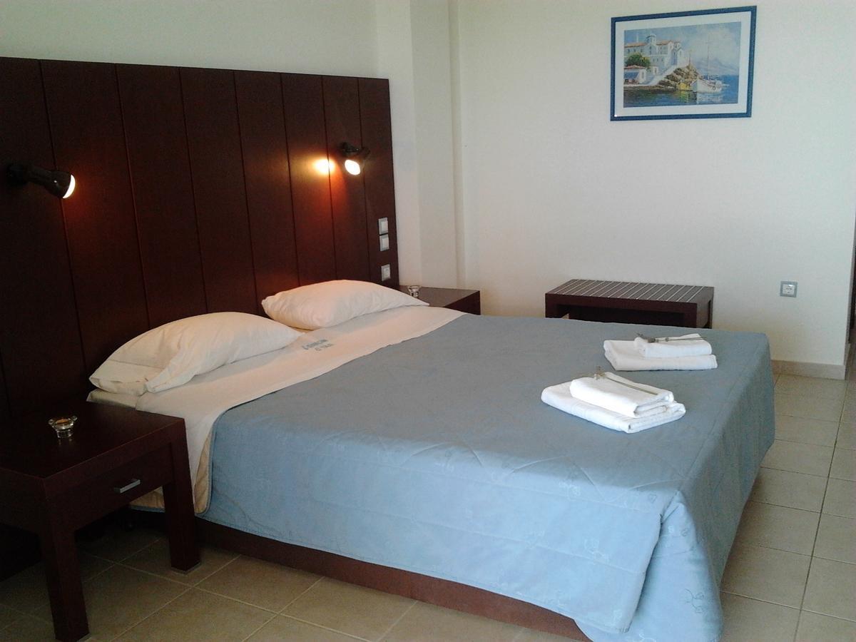 Ionion Star Hotel Tholon ภายนอก รูปภาพ