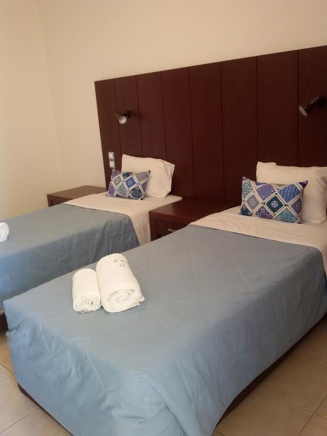 Ionion Star Hotel Tholon ภายนอก รูปภาพ